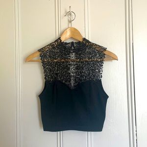 Urban Outfitters Tela Brand♟Black Lacy Crop Top